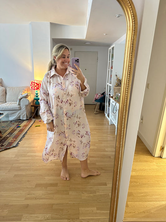 H&M. Vestido rosa flores T.xxl