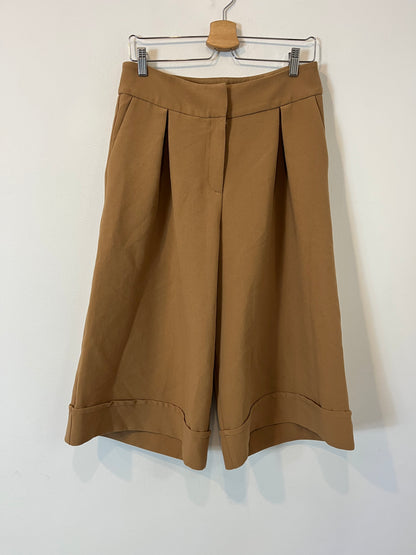 VIRIATO. Pantalón culotte camel T.40