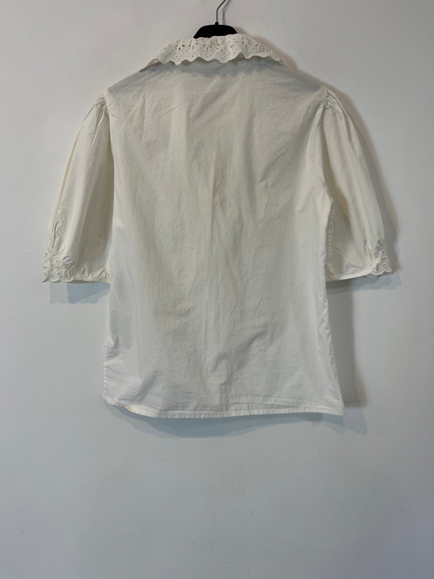 SANDRO. Embroidered white blouse. T 2 (M)