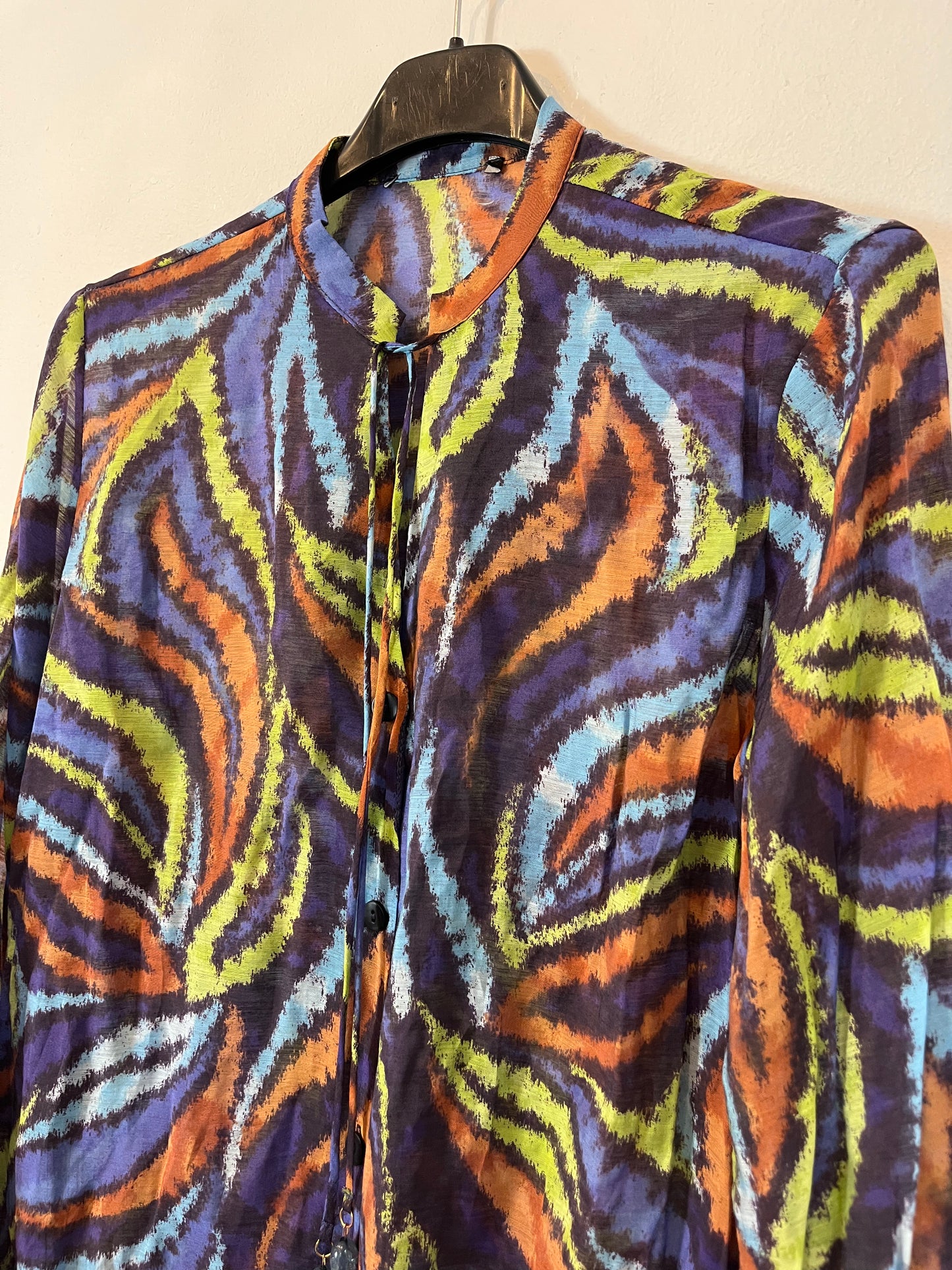 OTHER. Colorful printed blouse. TS