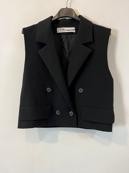 ZARA. Chaleco negro cruzado. T XS