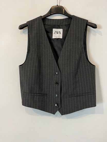 ZARA. Chaleco gris raya diplomática. T S