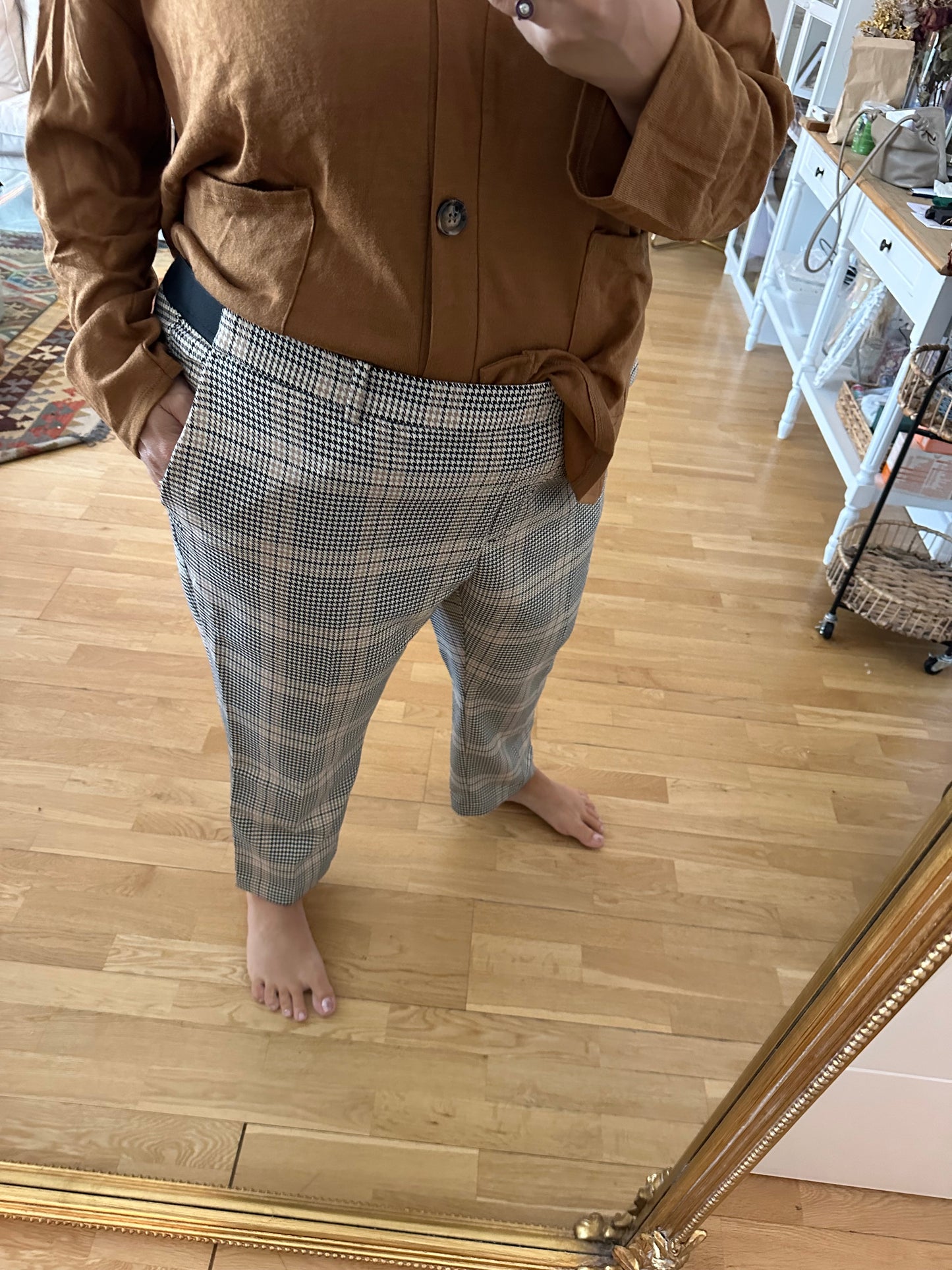 H&M. pantalón pata de gallo T.3xl