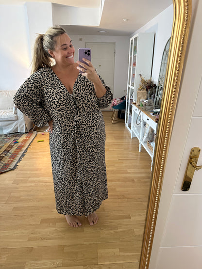 ASOS. Vestido animal print  T.52