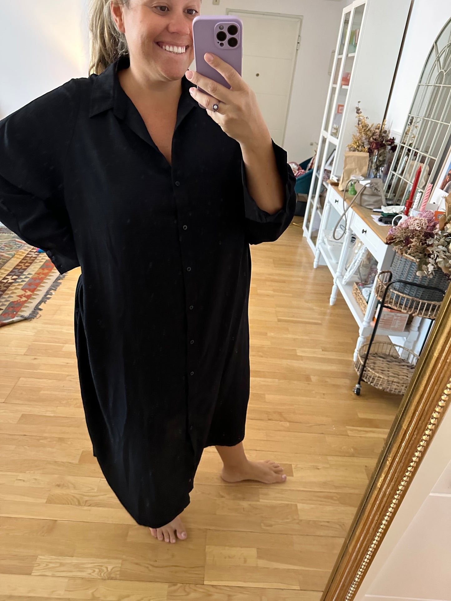 H&M. Vestido negro abotonado  T.2xl