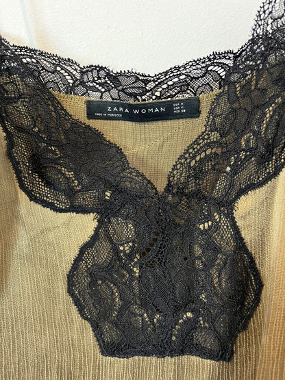 ZARA. Top lencero verde encaje. T M