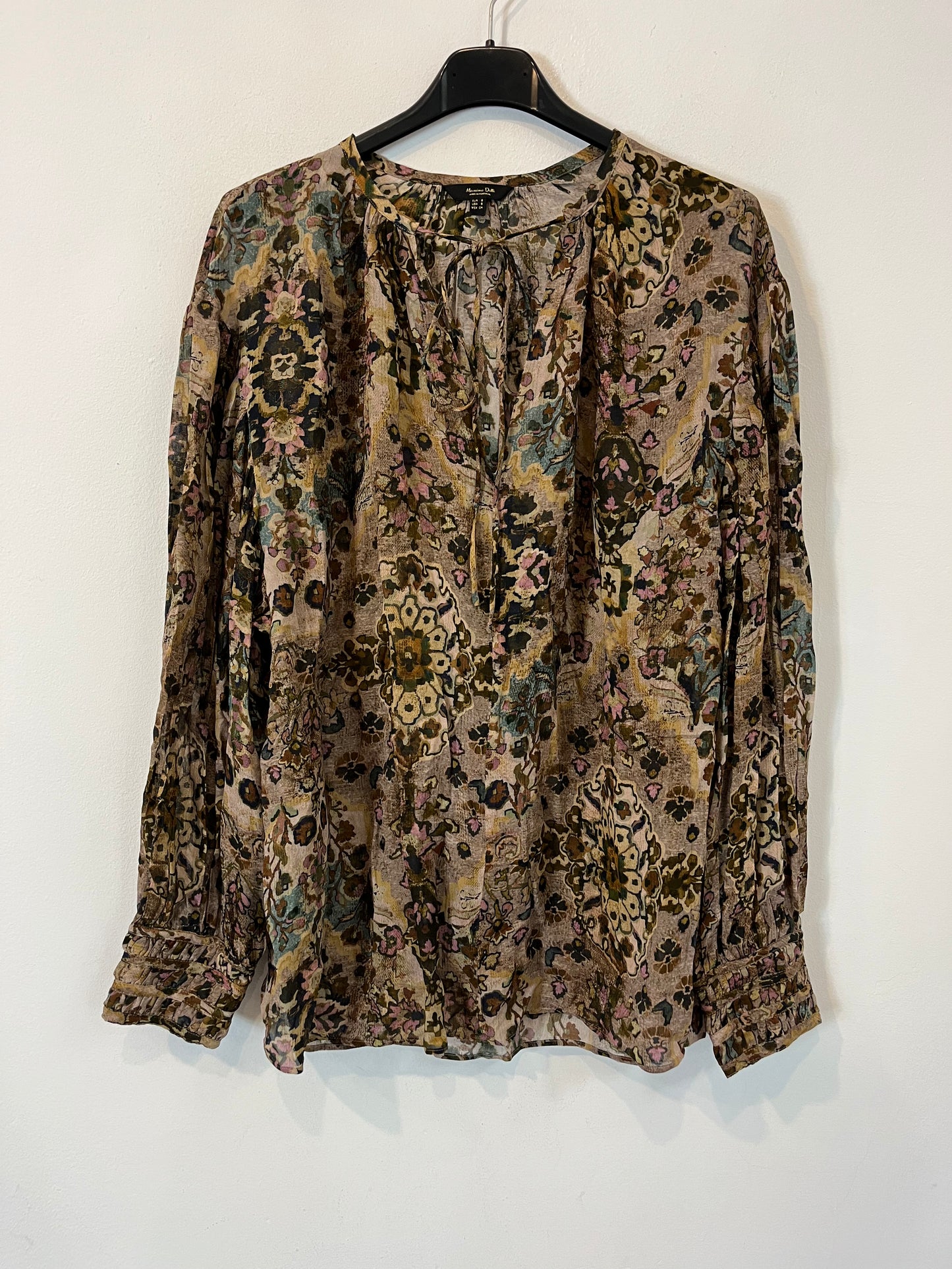 MASSIMO DUTTI. Flowy printed blouse. T.S.