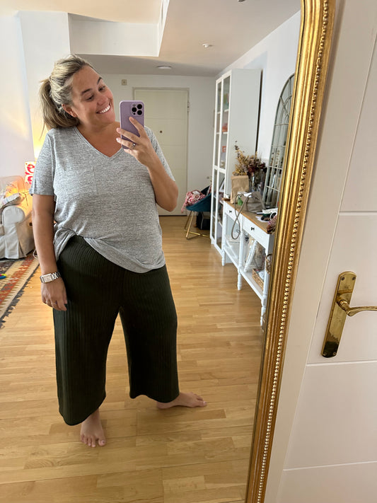 RIVER ISLAN. Pantalón canalé verde T.48