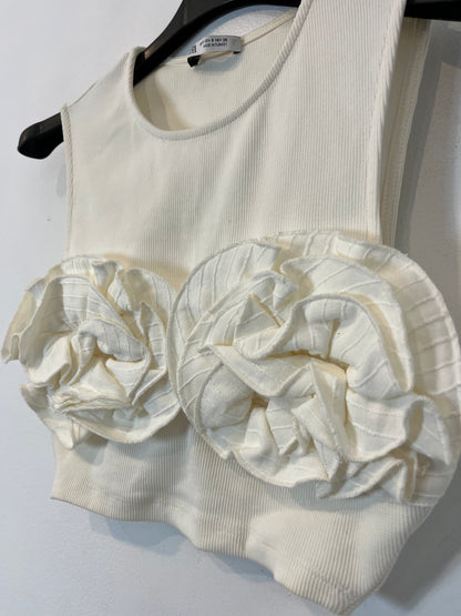 ZARA. top blanco flores T.s
