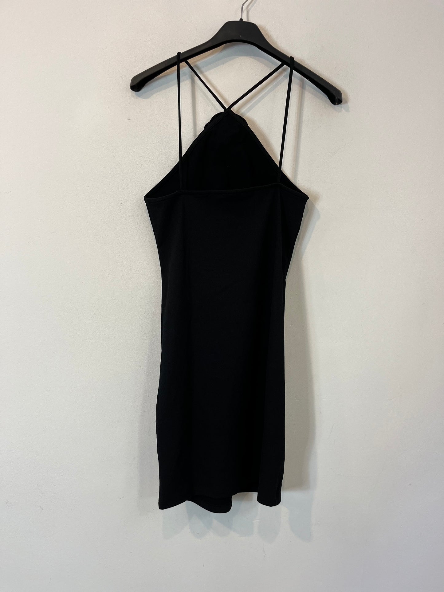 ZARA. Vestido negro flor T.m