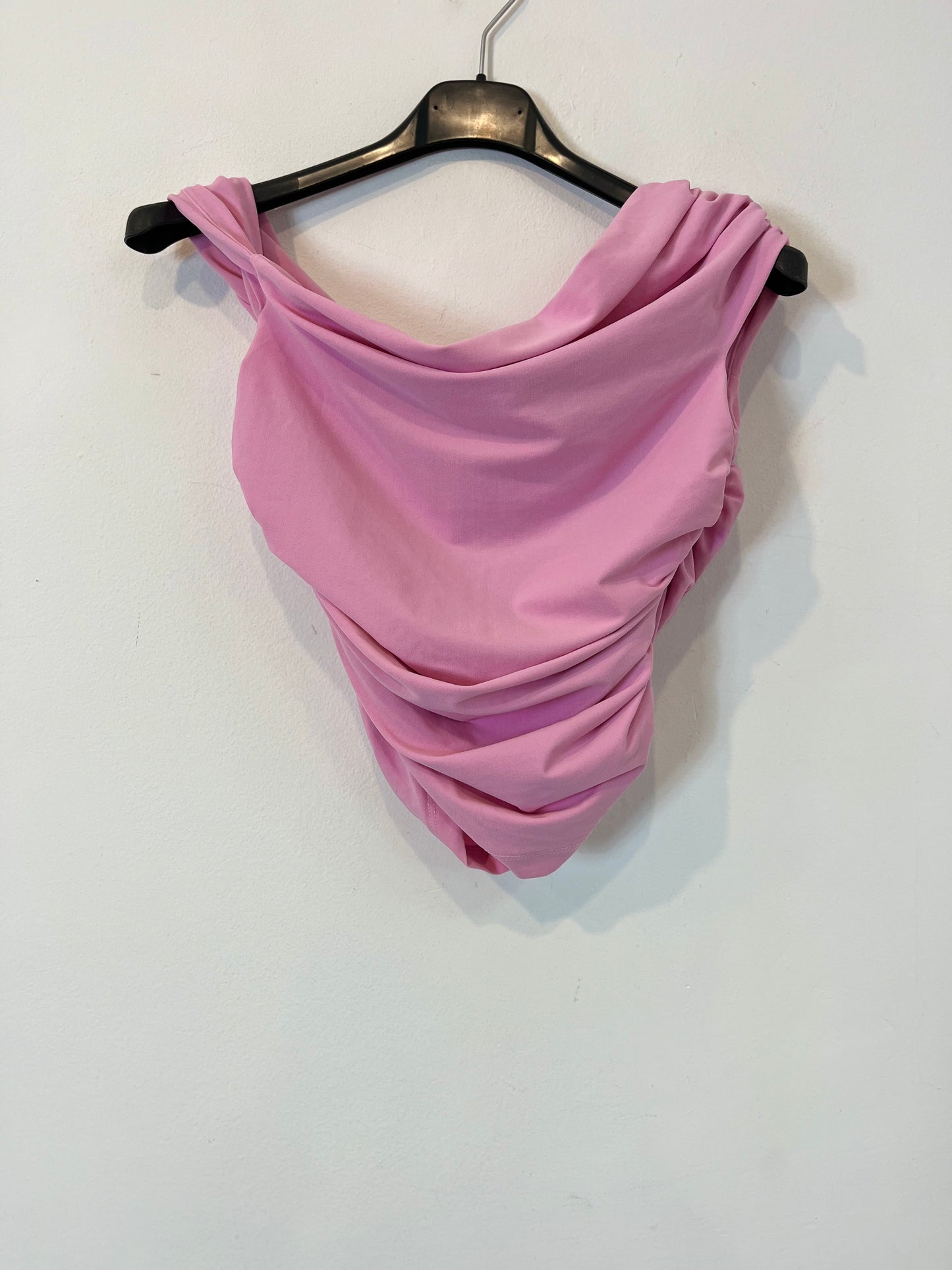 ZARA. Top rosa escote asimétrico T.s