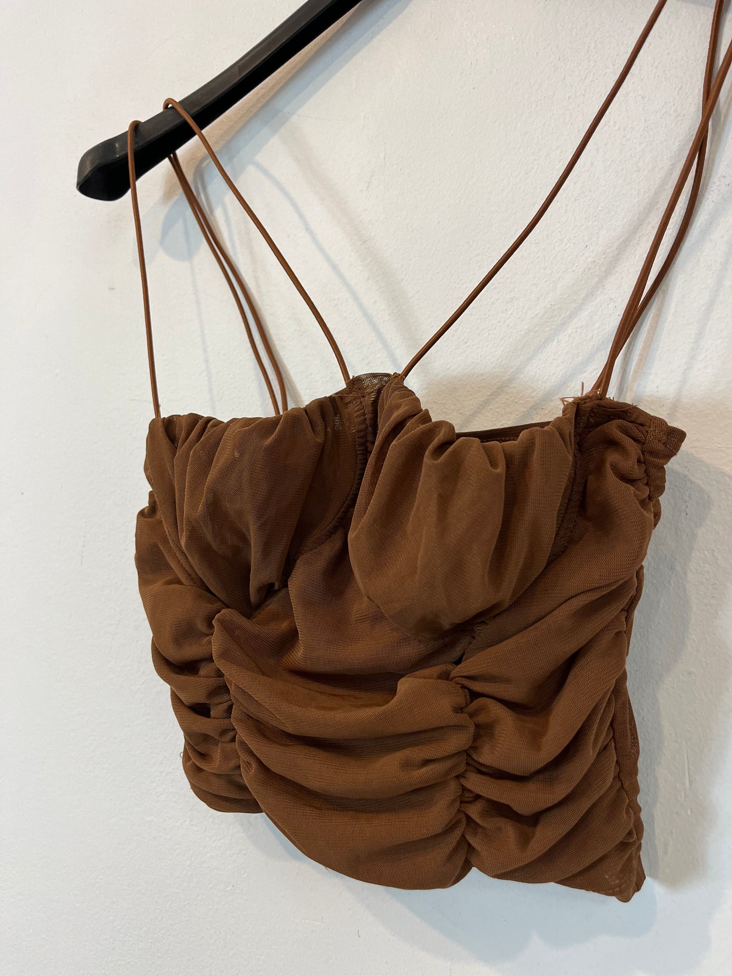 OTRAS. Croptop tull marrón  T.s