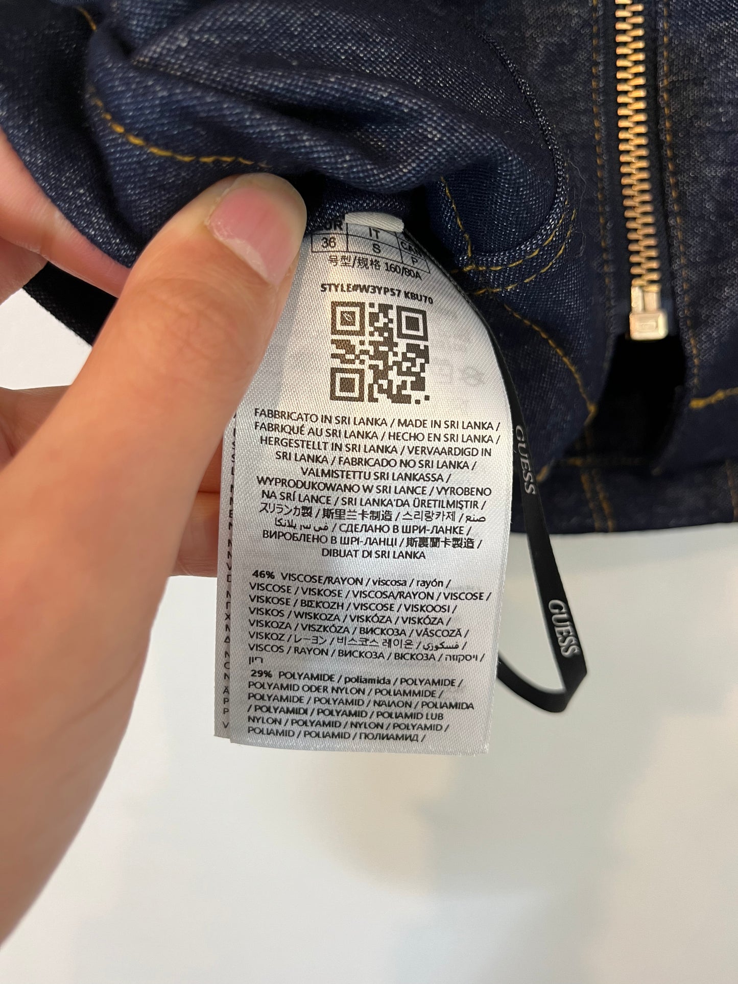 GUESS. Top elástico efecto vaquero. T.m