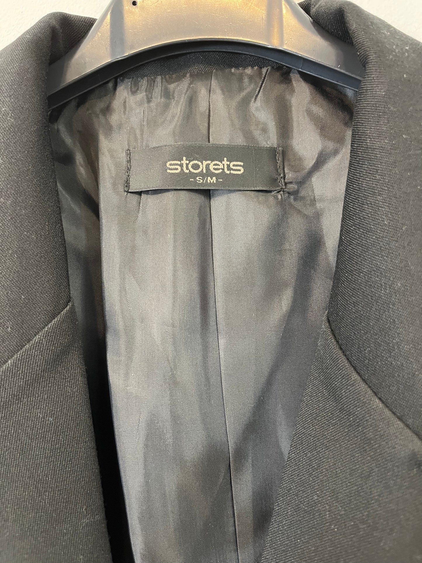 STORETS. Blazer cortita negra T.s/m