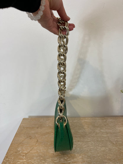 ZARA. Bolso verde cadena