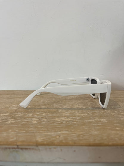 MANGO. Gafas de sol blancas