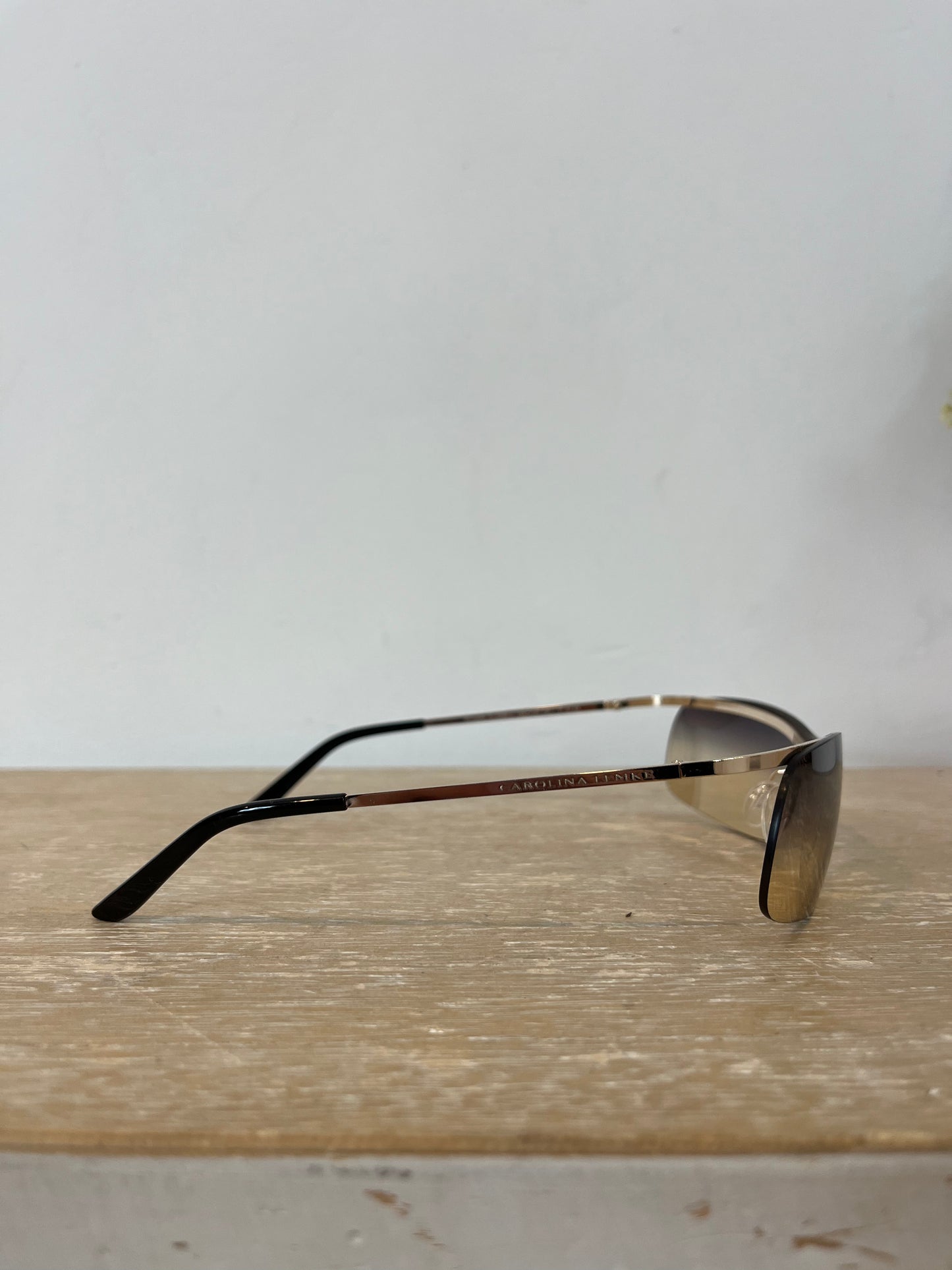 CAROLINA LEMKE. Gafas de sol rectangulares