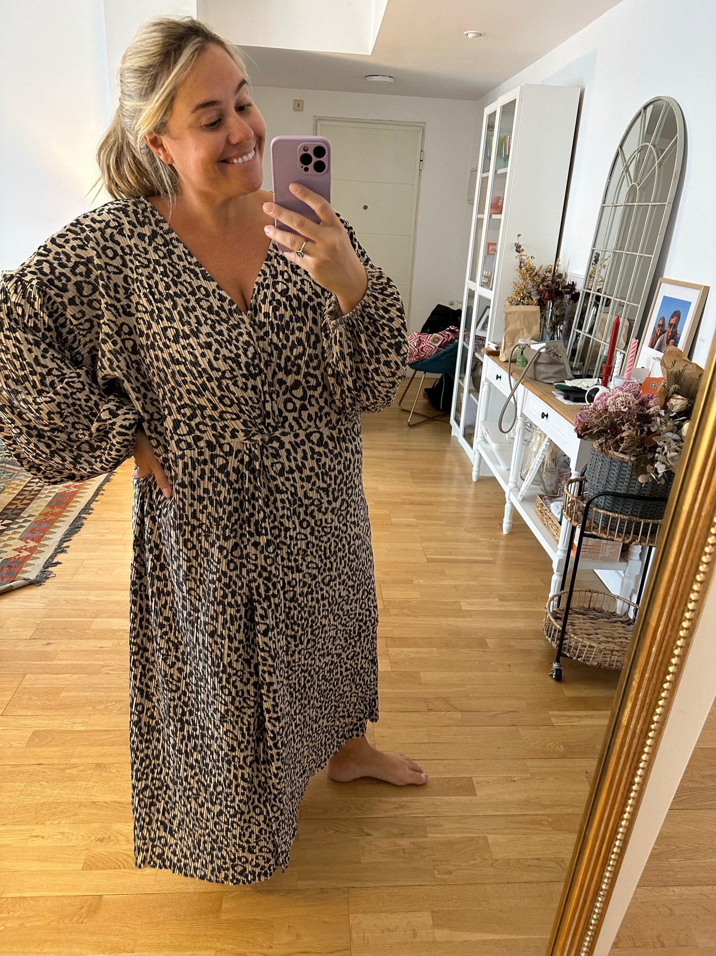 ASOS. Printed maxi dress size 54