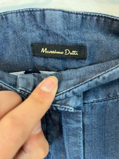 MASSIMO DUTTI. Bermuda denim fluido. T 38