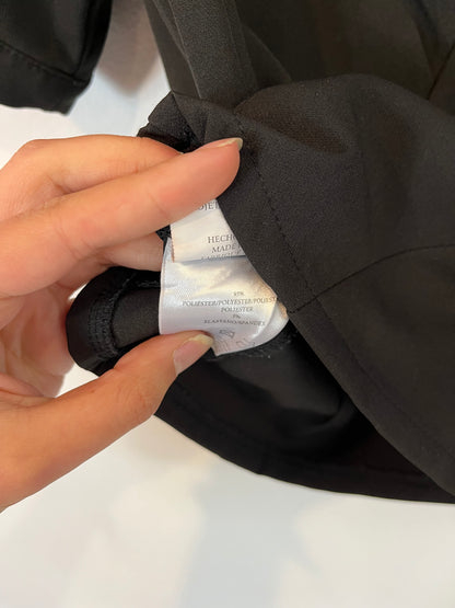 MINUETO. Top negro detalle escote. T M