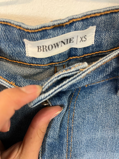 BROWNIE. Pantalón recto denim. T XS/S
