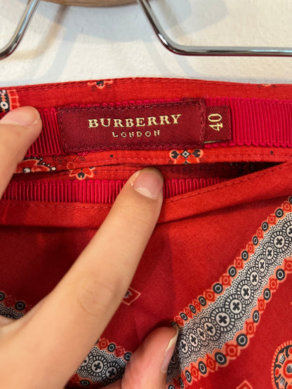 BURBERRY. Falda roja algodón. T 40