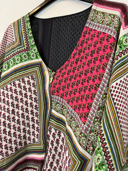 OTRAS. Top/chaqueta cremallera multi estampado. T M