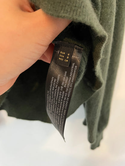 MASSIMO DUTTI. Jersey verde lana detalle cuello. T S