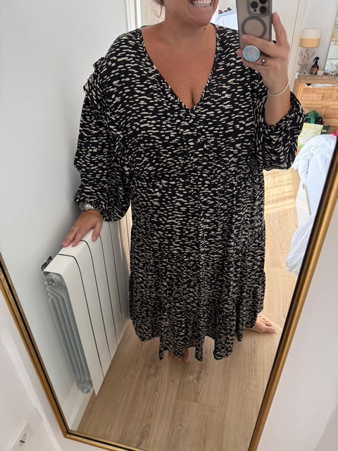 BUGANVILIA. Long black dress with white silk print, size 3XL