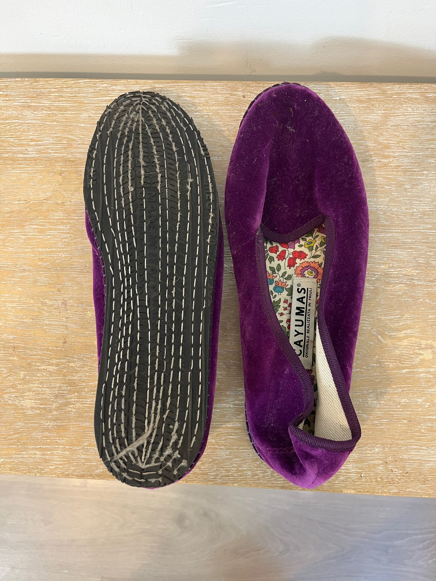 CAYUMAS. Bailarinas terciopelo moradas. T 38
