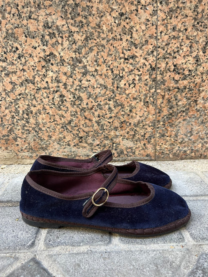FLABELUS. Velvet blue Mary Janes. T 38