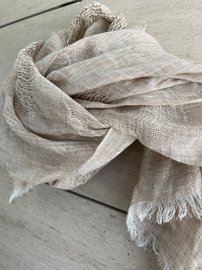 OTRAS. Pañuelo beige lino