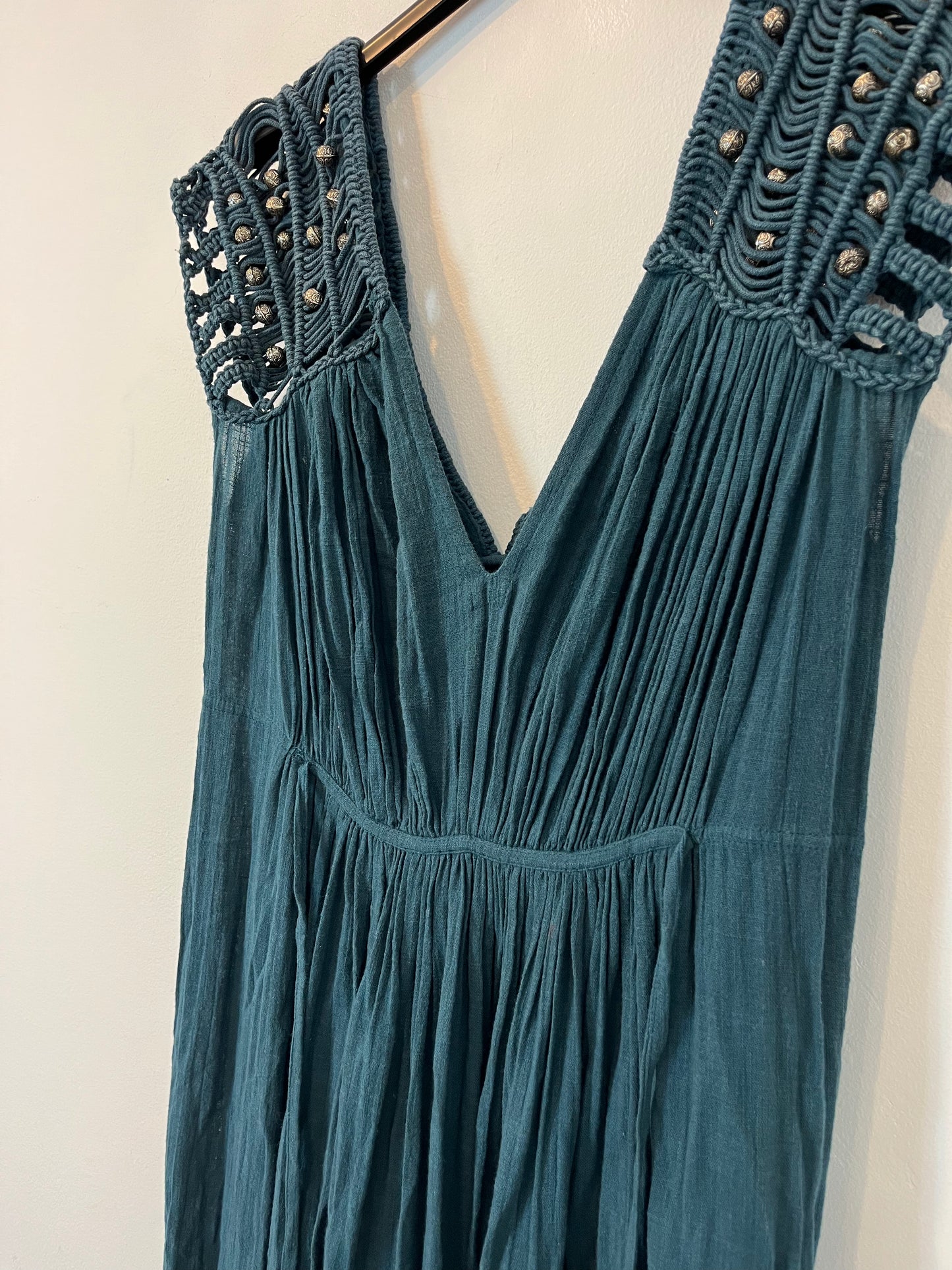 MES DEMOISELLES. Vestido largo detalle escote. T XS