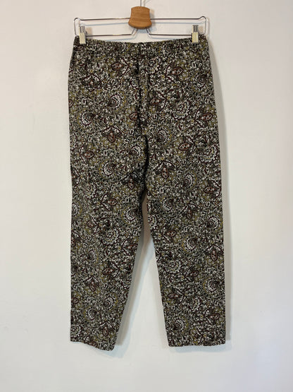 ZARA. Pantalón verde flores. T.XS