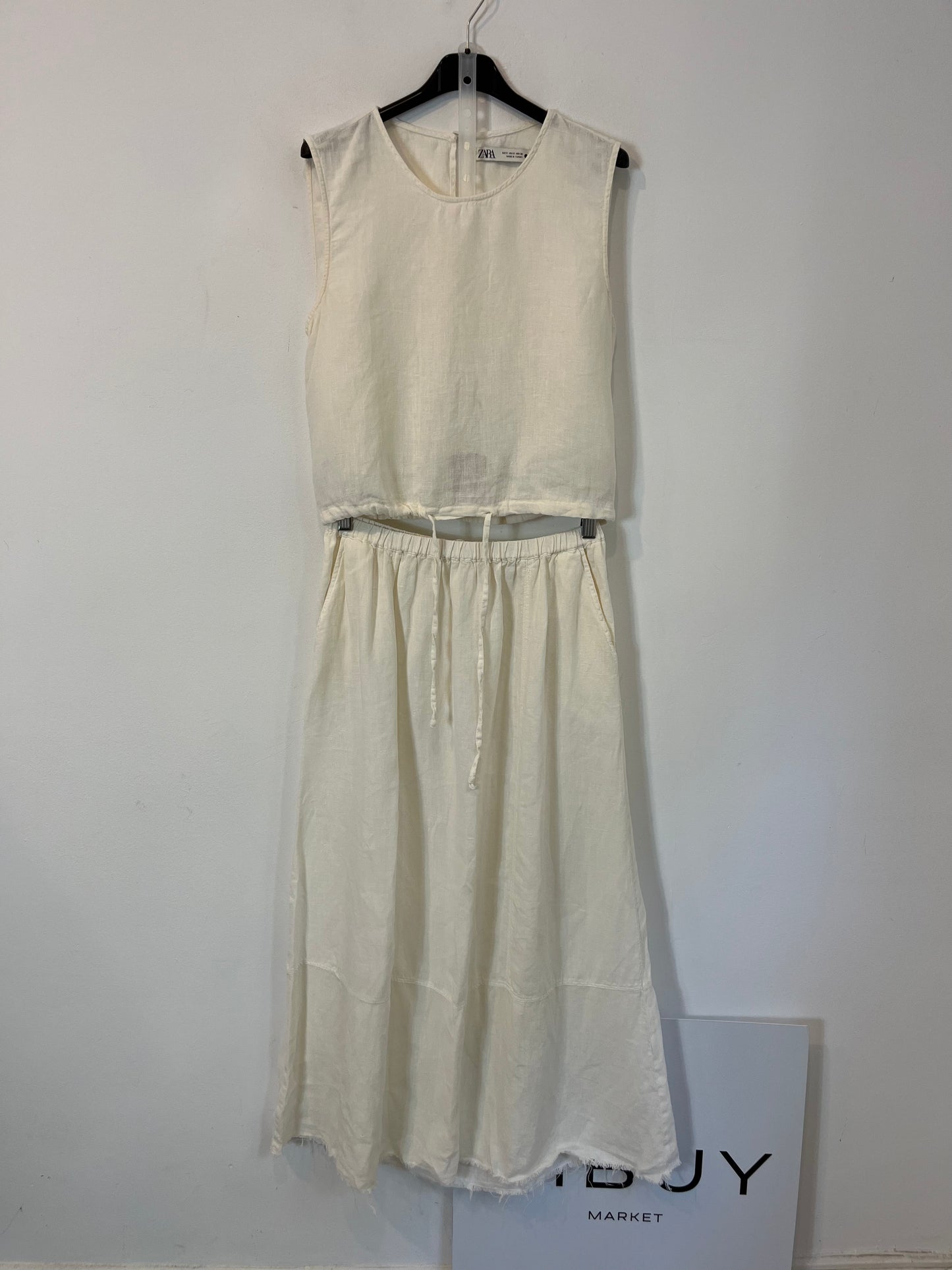 ZARA. Total look con lino blanco  T.xs/s