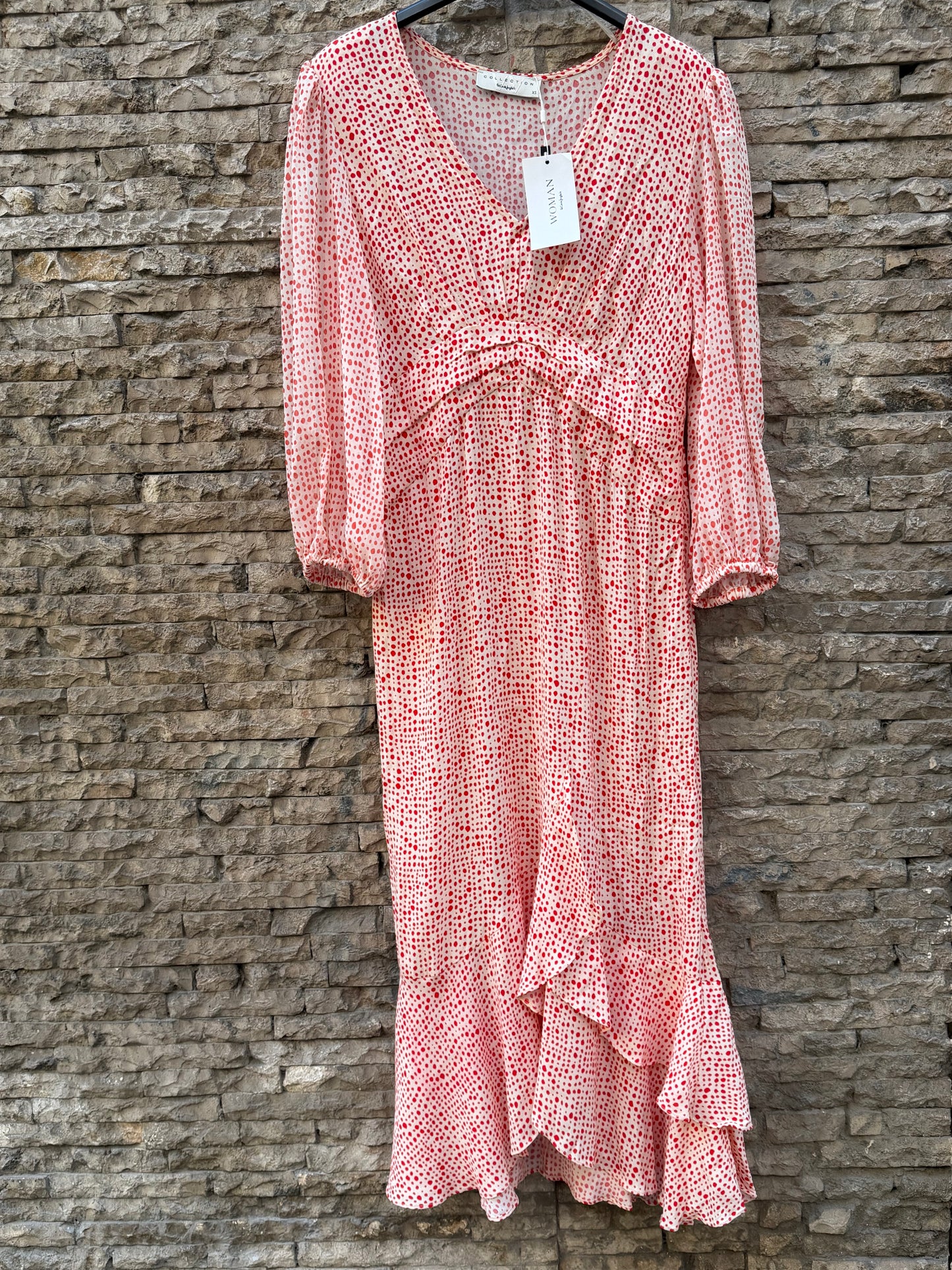 WOMAN EL CORTE INGLÉS. Vestido beige lunares