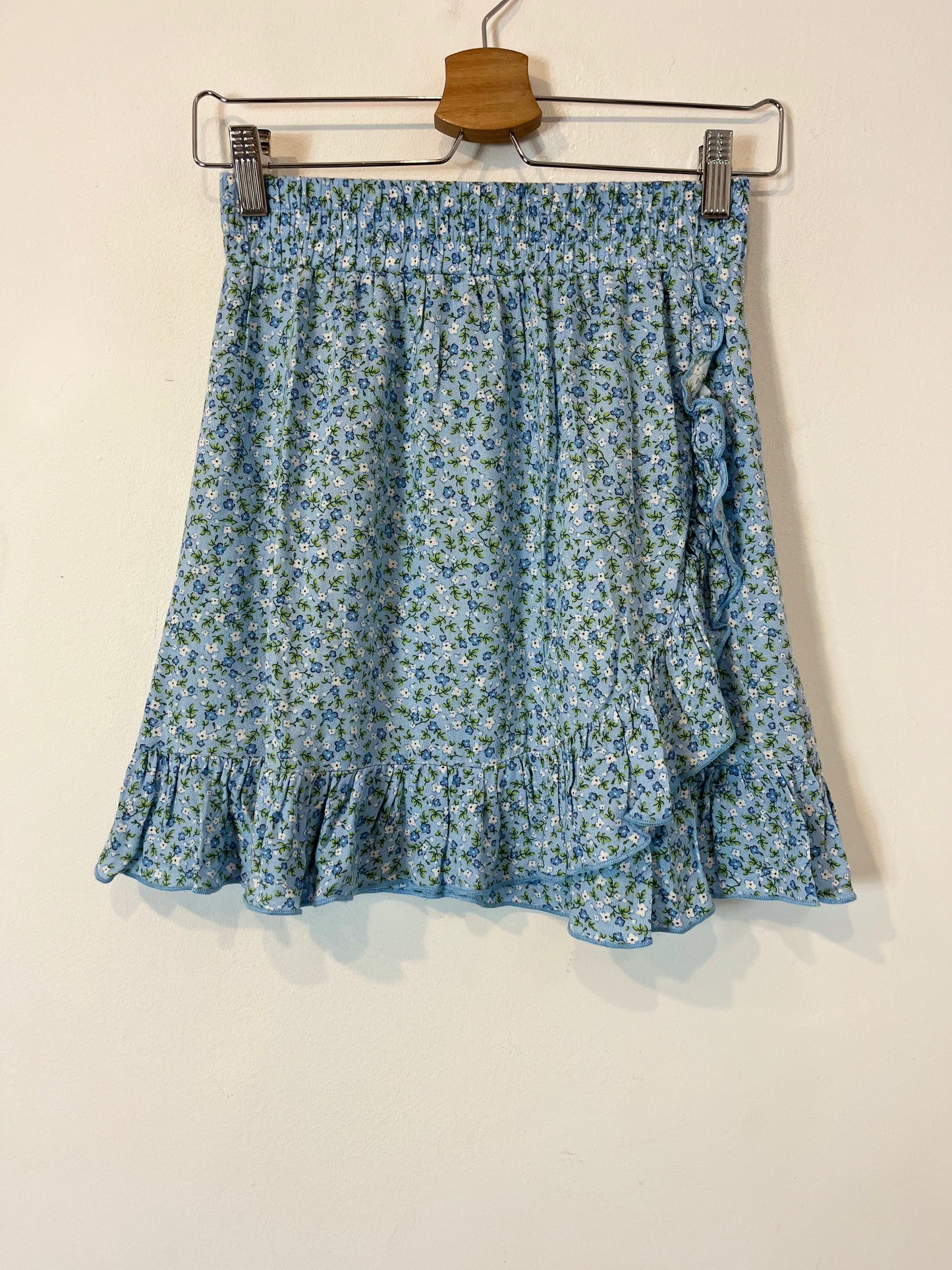 CLOCKHOUSE. Short floral print skirt. Size 36