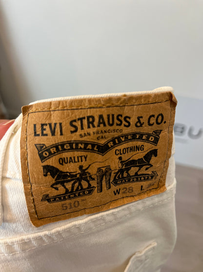 LEVI'S. Pantalón denim blanco  T.28 (38)