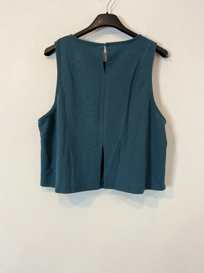 MANGO. Top azul sin mangas. T. M