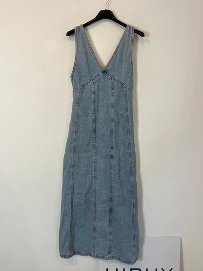 PULL&BEAR. Vestido largo denim. T. XS