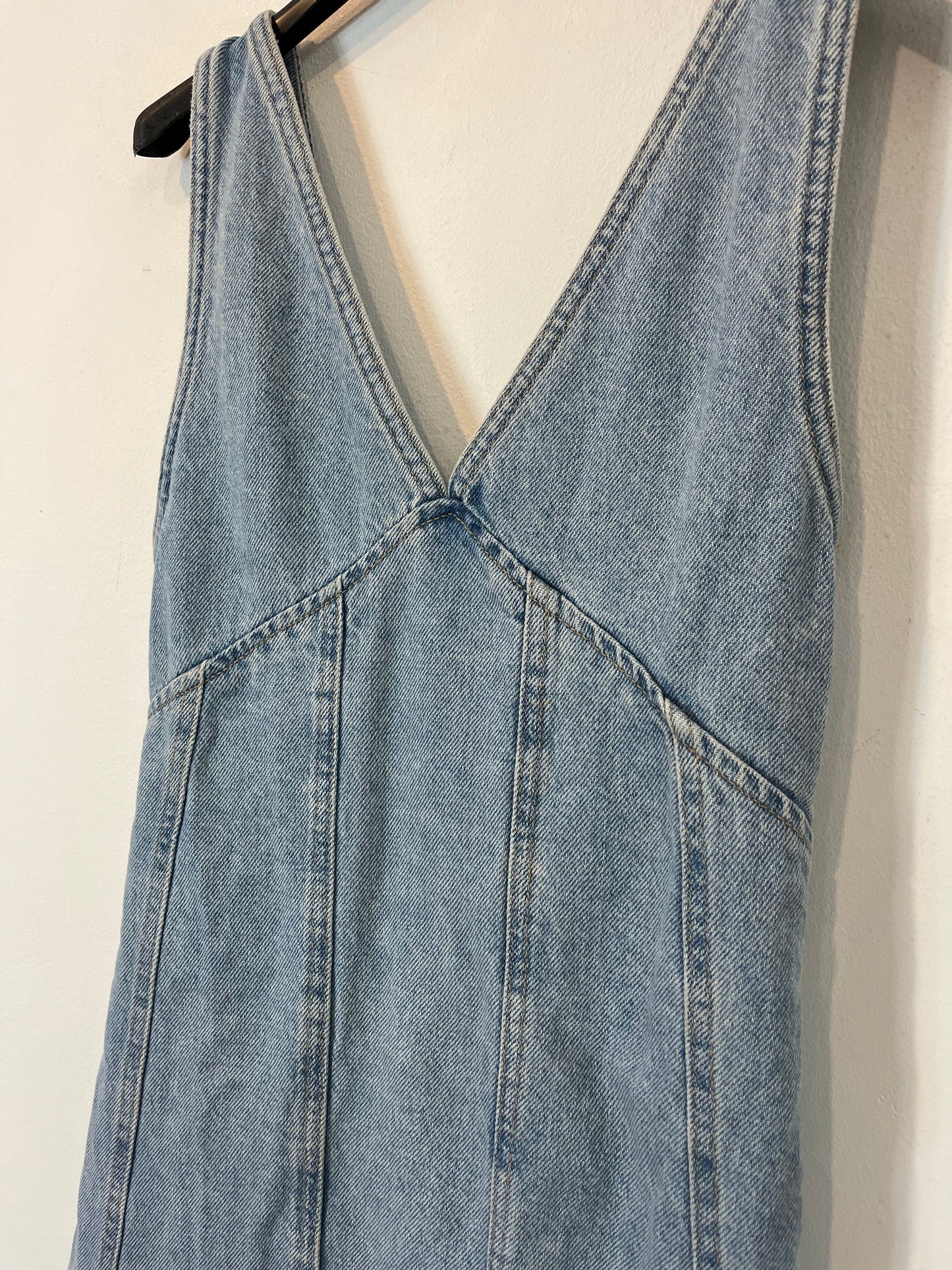 PULL&BEAR. Vestido largo denim. T. XS