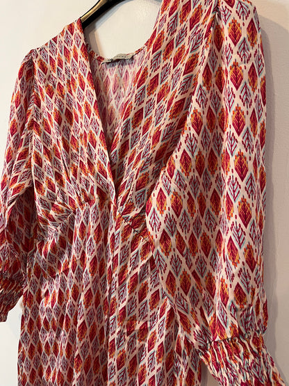 MUSCARI. Vestido beige flechas T. (s/m)