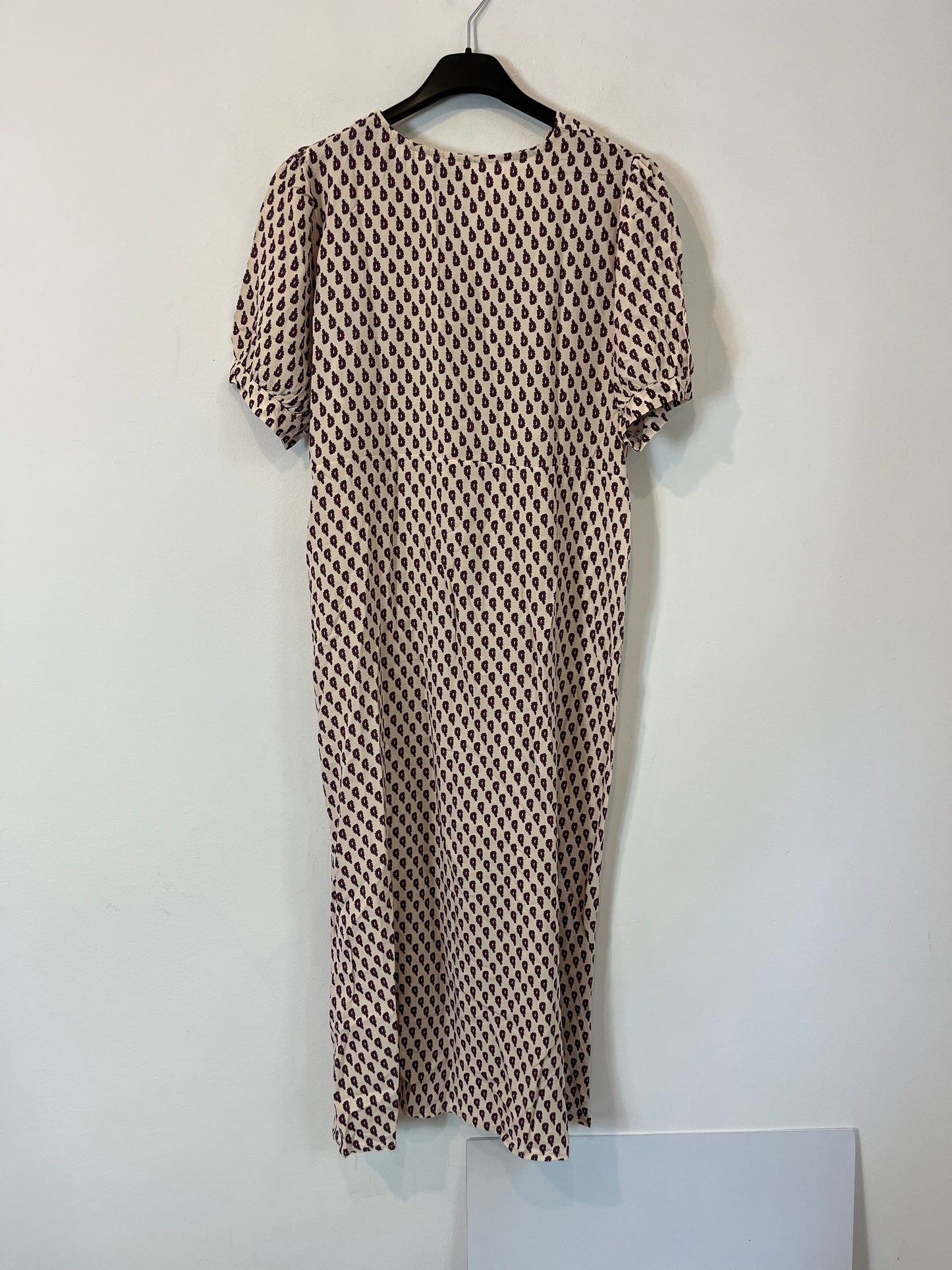 ZÚA. Printed beige midi dress. T.S.