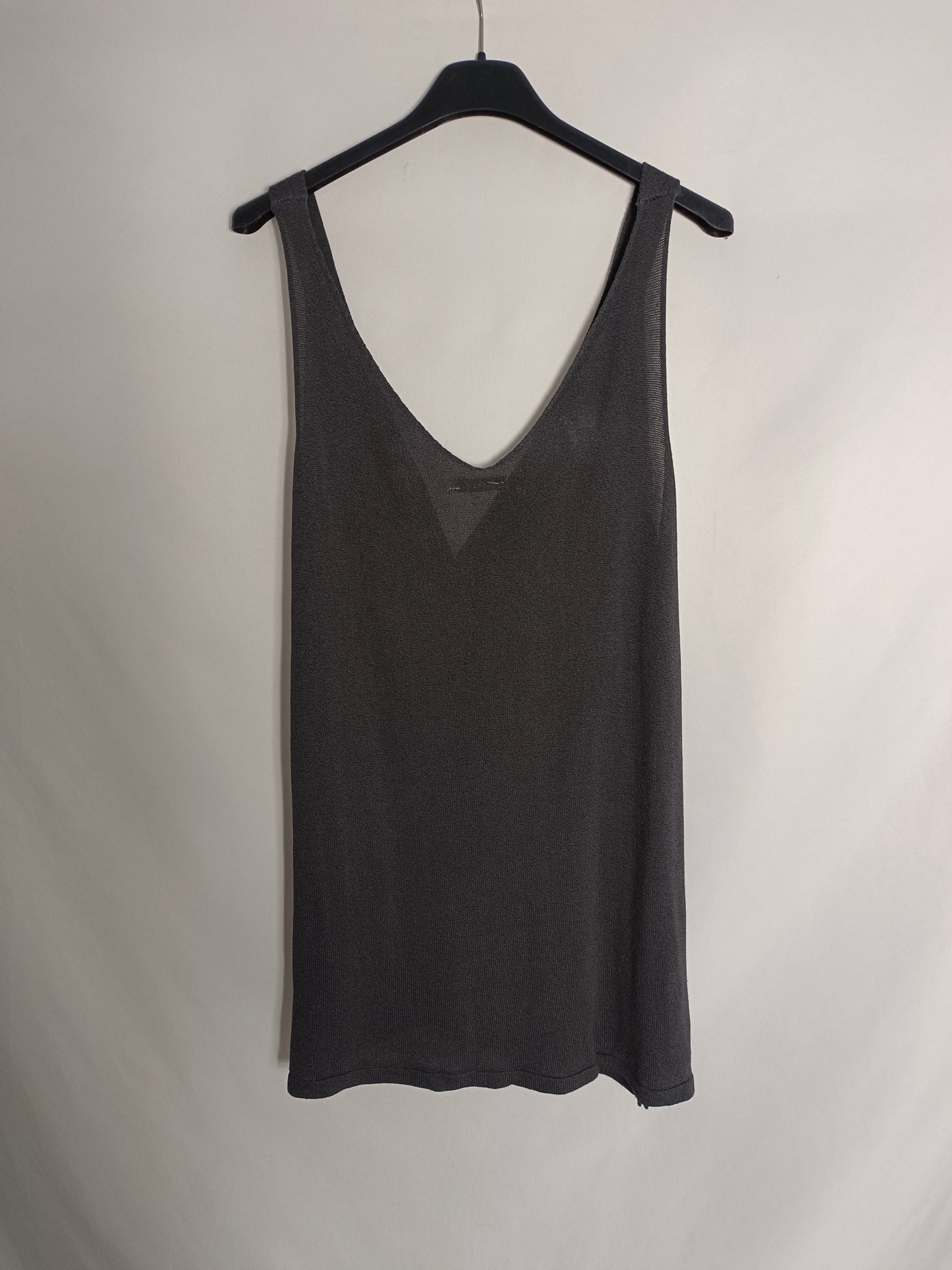 OTRAS. Top punto gris abotonado Tu(s/m)