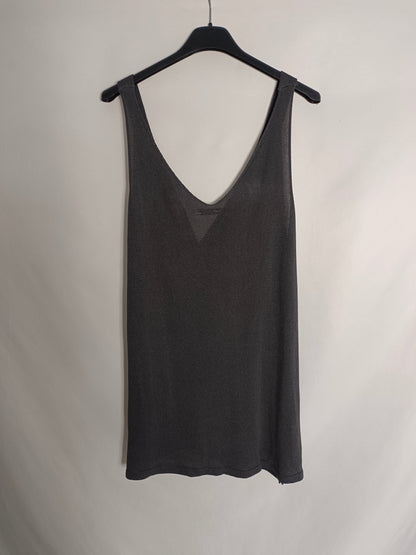 OTRAS. Top punto gris abotonado Tu(s/m)