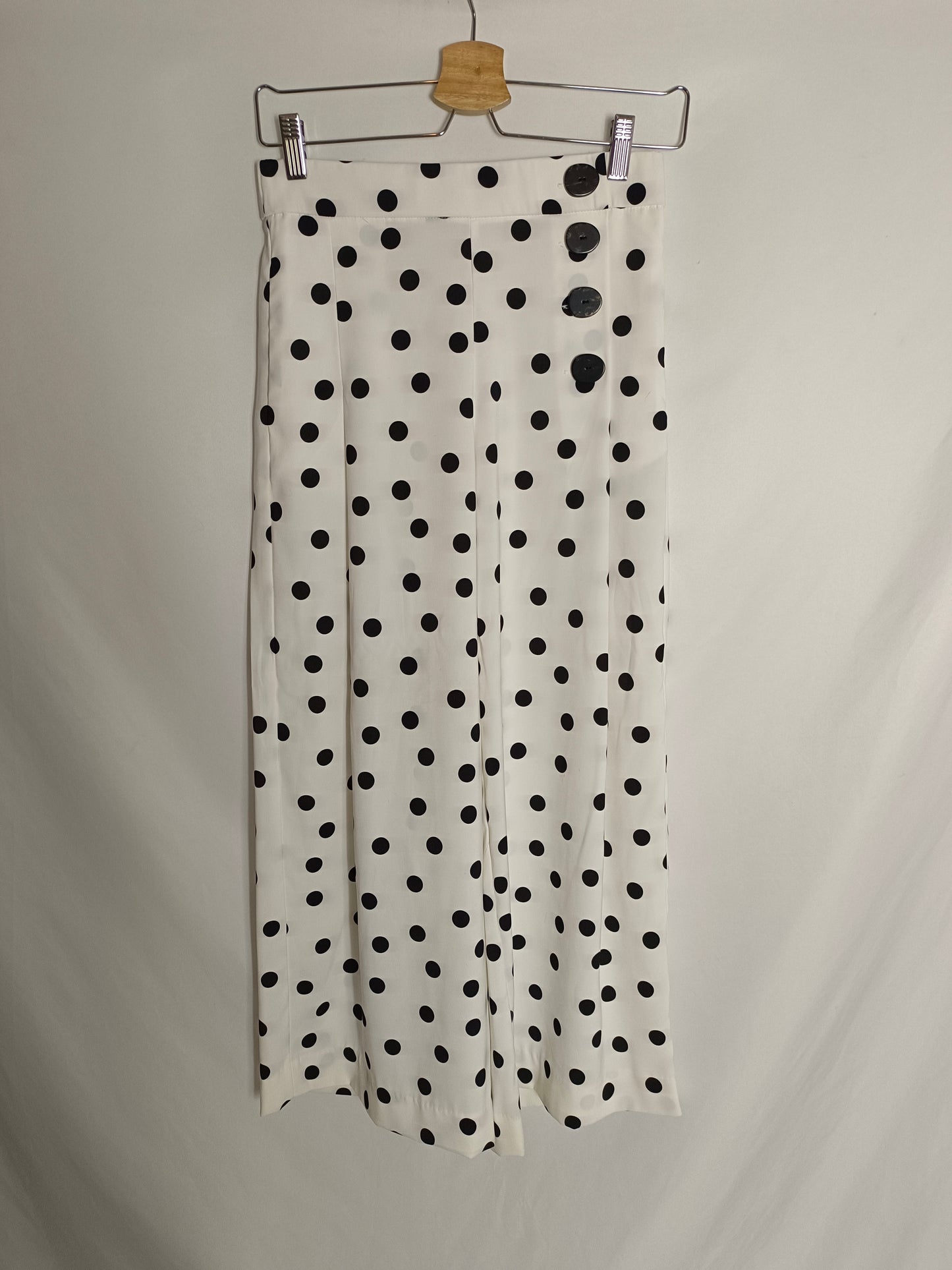 ZARA. White polka dot trousers T.xs