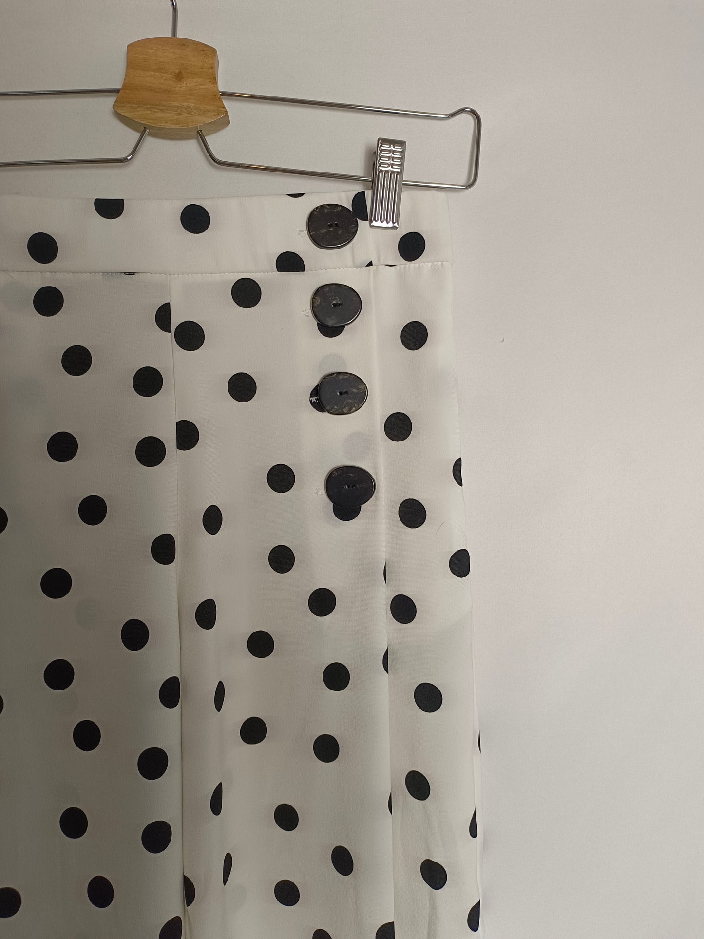 ZARA. White polka dot trousers T.xs