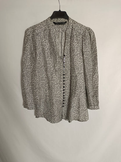 ZARA. White floral blouse T.xs
