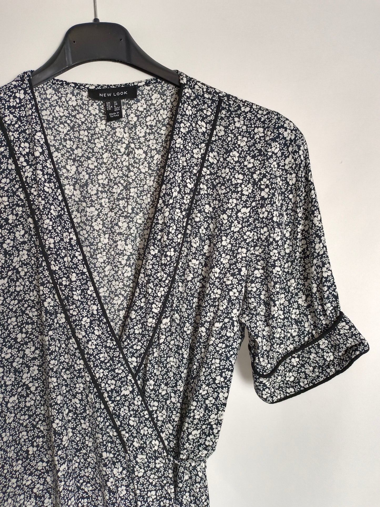 NEW LOOK. Vestido midi flores T.38