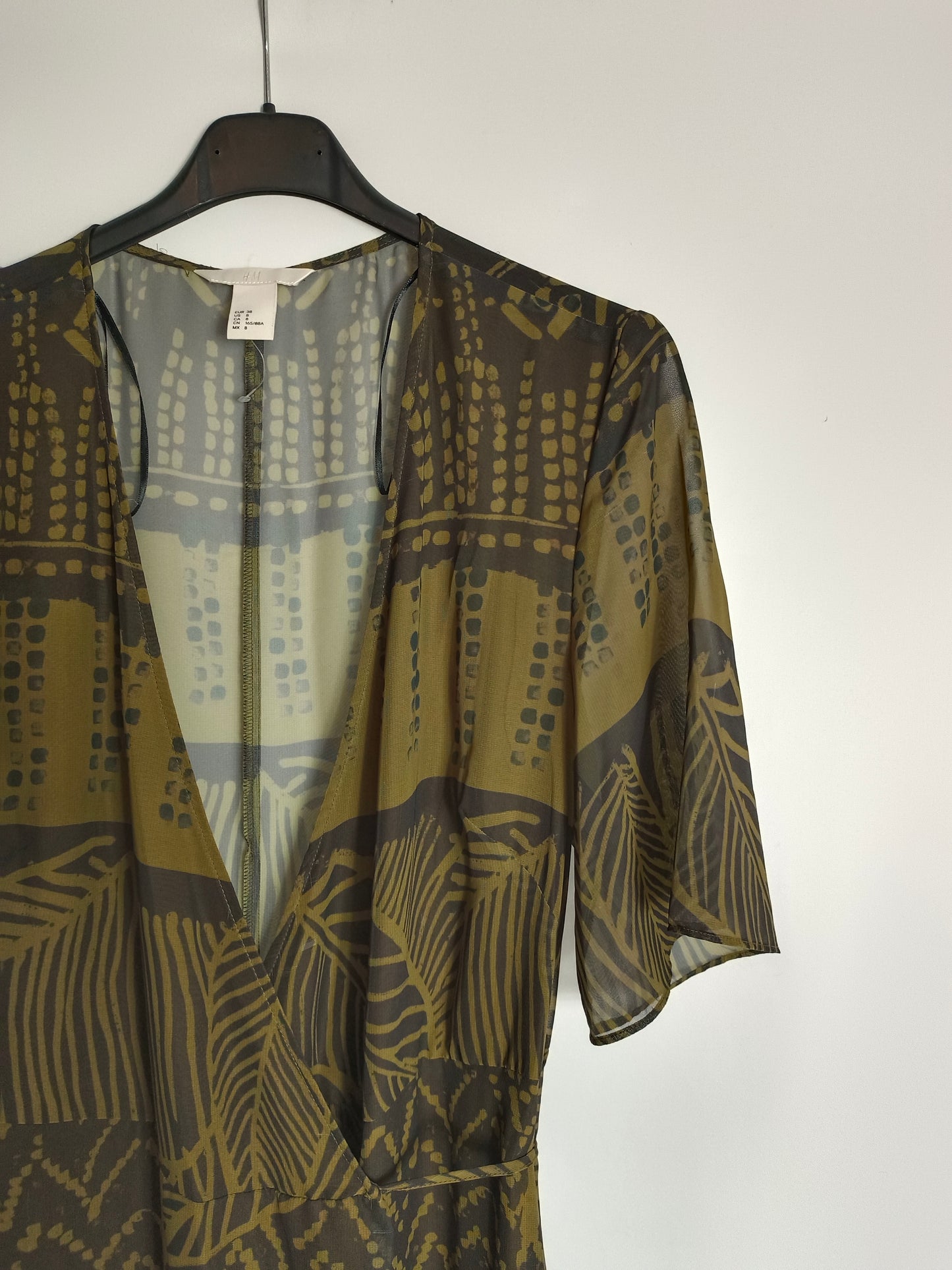 H&M. Vestido estampado verdes T.38